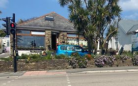 Aquarius B&B